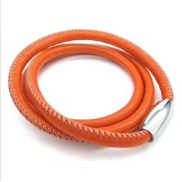 Colar De Couro De Titânio De Excelente Qualidade Com Cores Delicadas E Design Destro