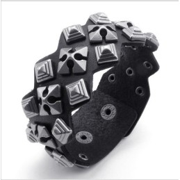 Pulseira De Titânio Com Design Moderno, Cores Delicadas E Qualidade Estável