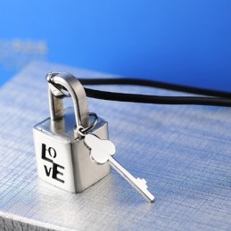 Colar Com Pingente De Fecho De Titânio Fashion Love