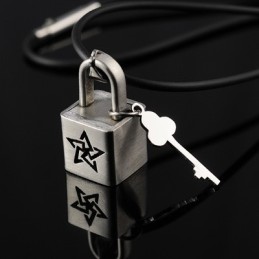 Colar Com Pingente De Estrela De Cinco Pontas Em Titânio