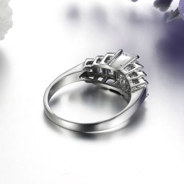 Anel De Titânio Feminino De Qualidade Estável Com Strass