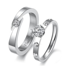 Anel Feminino De Titânio Com Strass, Qualidade E Quantidade Garantidas