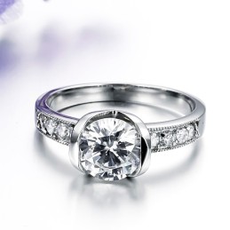 Para Desfrutar De Alta Reputação Em Casa E No Exterior Anel Feminino De Titânio Com Strass