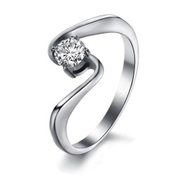 Anel Feminino De Titânio Com Strass De Renome Mundial
