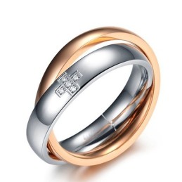 Anel De Titânio Cruzado De Qualidade Estável Para Amantes Com Diamante