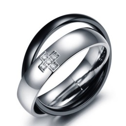 Anel De Titânio Cruzado De Qualidade Estável Para Amantes Com Diamante