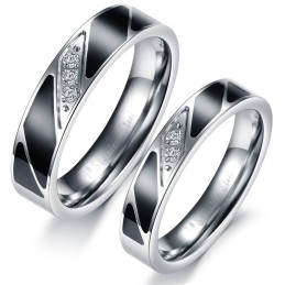 Anel De Titânio De Alta Qualidade Para Amantes Com Diamante