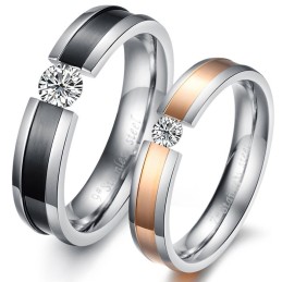 Anel De Titânio De Desempenho Confiável Para Amantes Com Strass