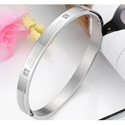 Pulseira De Titânio Com Strass E Qualidade E Quantidade Garantidas Para Amantes