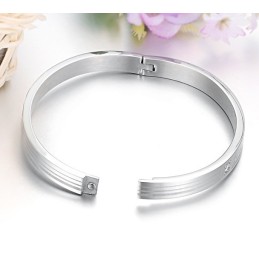 Pulseira De Titânio Com Strass E Qualidade E Quantidade Garantidas Para Amantes