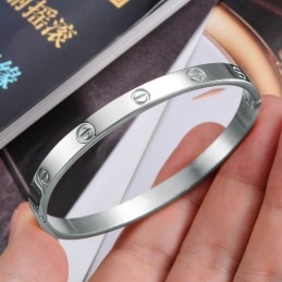 Pulseira Feminina De Titânio Com Qualidade E Quantidade Garantidas