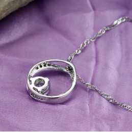Colar De Titânio Com Revestimento De Platina Conciso E De Qualidade Estável Para Mulheres