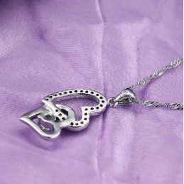 Colar De Titânio Banhado A Platina Com Pingente De Coração Feminino Da Rainha Da Qualidade