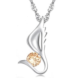 Colar De Titânio Com Revestimento De Platina E Diamante Em Formato De Asa Feminina Da Rainha Da Qualidade