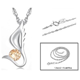 Colar De Titânio Com Revestimento De Platina E Diamante Em Formato De Asa Feminina Da Rainha Da Qualidade