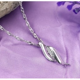 Colar De Titânio Com Banhado Em Platina Feminino Da Rainha Da Qualidade