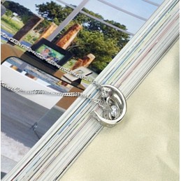 Colar Feminino De Titânio Com Banho De Platina E Strass Completo Em Especificações