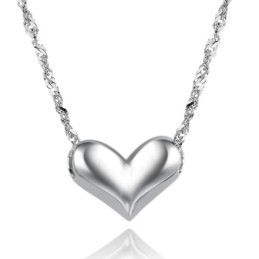 Colar De Titânio Banhado A Platina Com Pingente De Coração Feminino De Excelente Qualidade