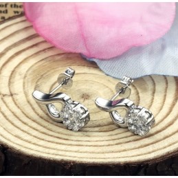 Brincos De Titânio Banhados A Platina Antialérgicos Com Diamantes, Vendidos Em Todo O Mundo