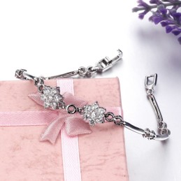 Pulseira Feminina De Qualidade Em Formato De Flor De Ameixa, Banhada Em Platina E Titânio Com Diamante