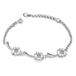 Pulseira De Titânio Com Revestimento De Platina E Diamante Em Formato De Trevo Feminino De Desempenho Confiável