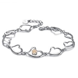 Pulseira Feminina De Titânio Com Banho De Platina E Strass, Modelo Coração, De Renome Mundial