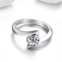 Anel De Titânio Com Revestimento De Platina Feminino De Desempenho Confiável Com Strass