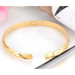 Pulseira Feminina Banhada A Ouro 18K Com Padrão De Estrela Fácil De Usar