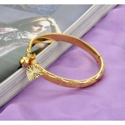 Pulseira Feminina Retrô Banhada A Ouro 18K De Qualidade Estável