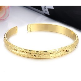 Pulseira Feminina Com Padrão De Estrela De Qualidade Estável Banhada A Ouro 18K