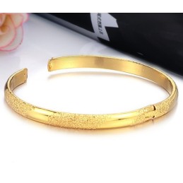 Pulseira Masculina Banhada A Ouro 18K Durável Em Uso