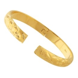 Pulseira Feminina Banhada A Ouro 18K De Renome Mundial