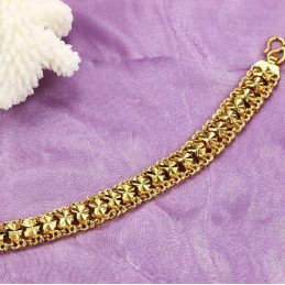 Pulseira Feminina Folheada A Ouro 18K De Qualidade Estável E Com Formato De Coração