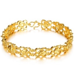 Pulseira Feminina De Alta Qualidade Banhada A Ouro 18K Com Formato De Coração