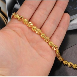 Pulseira Feminina Banhada A Ouro 18K Em Formato De Peixe