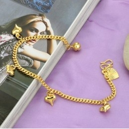 Pulseira Feminina Banhada A Ouro 18K Com Sinos E Formato De Coração, Da Reliable Reputation