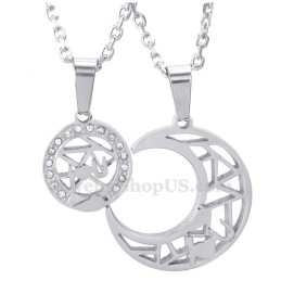 Colar Com Pingente De Casal Em Titânio E Prata Com Lua E Estrelas (Corrente Grátis) (Um Par)