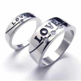 Anel De Corte Com Diamantes Love De 5 Mm Em Titânio Incrustado