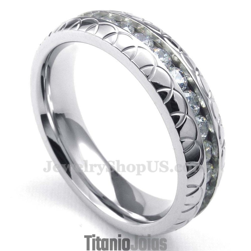 Anel Redondo De Titânio Com Zircônia Branca Anel Redondo De Titânio Com Zircônia Branca