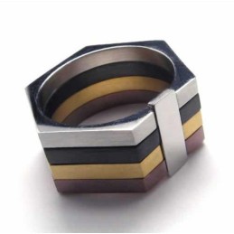 Anel De Titânio Colorido Hexagonal De 11 Mm
