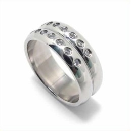 Anel De Corte Com Incrustações De Titânio De 8 Mm E Diamantes