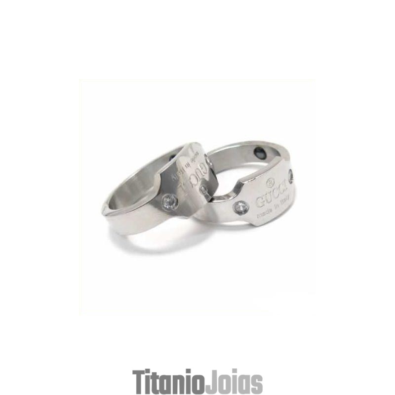 Anel De Corte Com Incrustações De Titânio De 5 Mm E Conjunto De Diamantes Anel De Corte Com Incrustações De Titânio De 5 Mm E Conjunto De Diamantes