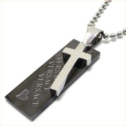 Pingente De Cruz De Titânio Preto Com Coração De Amor