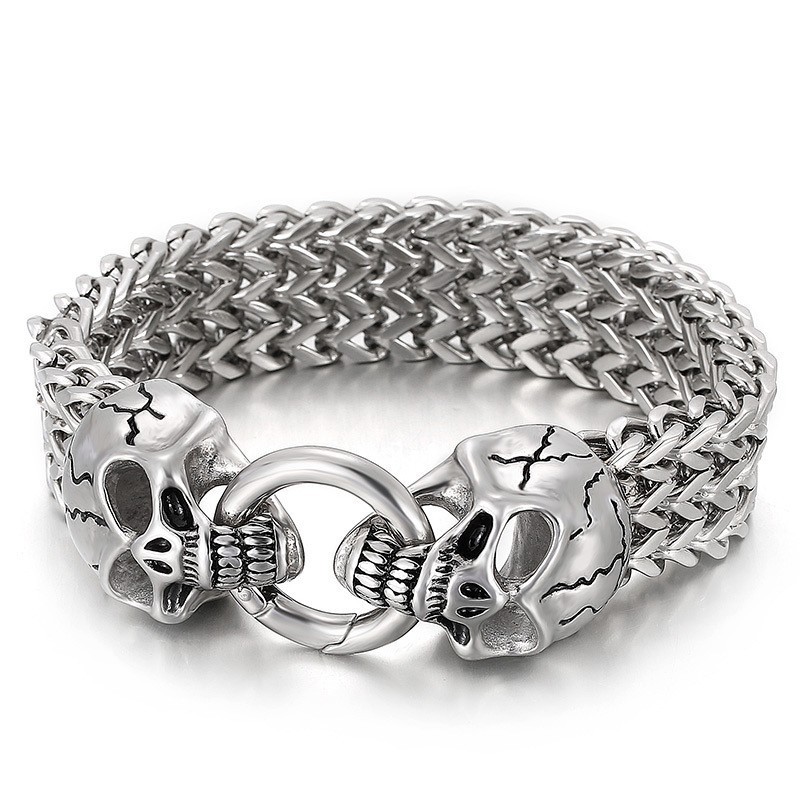 Pulseira De Caveira De Titânio Chique E Moderna À Venda Pulseira De Caveira De Titânio Chique E Moderna À Venda