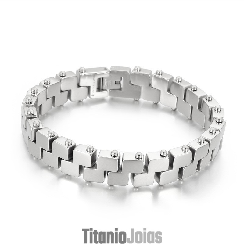 Pulseira Masculina De Titânio Com Letras 18Kz Banhada A Vácuo
