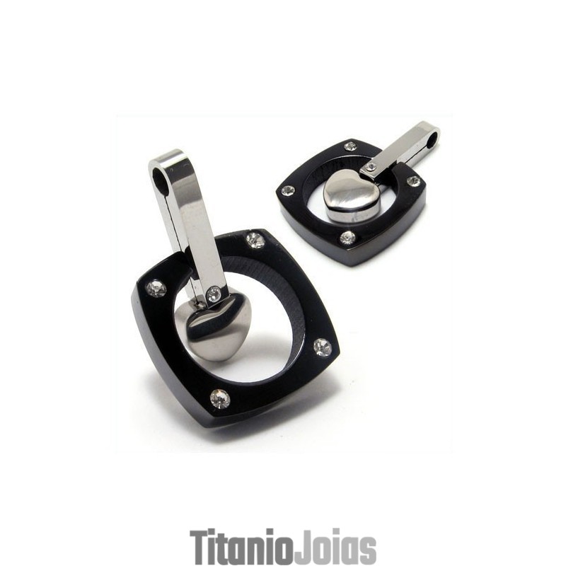 Colar Com Pingente De Diamante Em Titânio Em Formato De Coração Colar Com Pingente De Diamante Em Titânio Em Formato De Coração