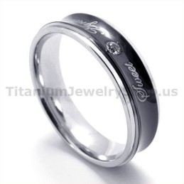 Anel De Titânio Preto Com Diamante E Coração
