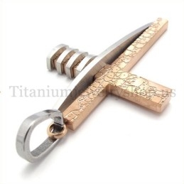 Pingente De Cruz De Titânio Masculino Com Formato Assimétrico E Dourado