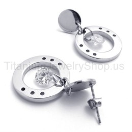Com Brincos De Argola De Titânio Com Diamante