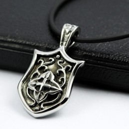 Colar Com Pingente De Titânio Puro E Escudo Exclusivo Cool Man